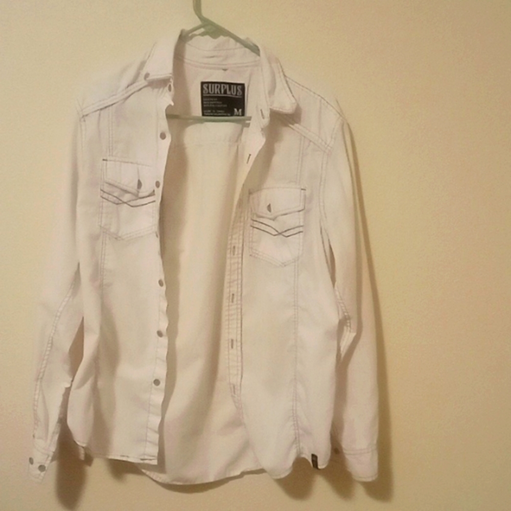White button up long sleeve dress shirt